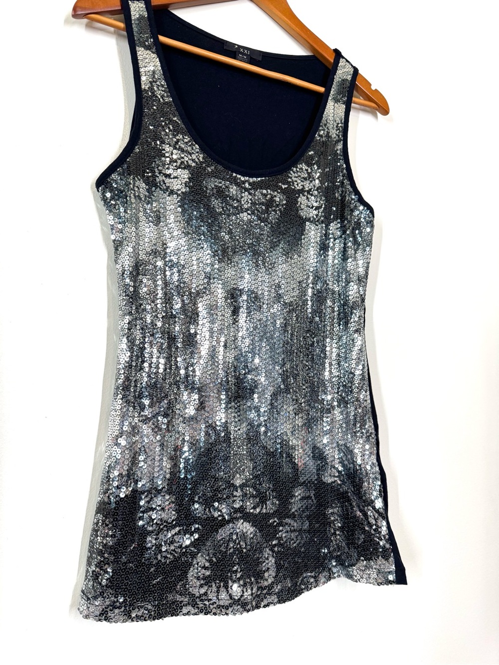 Forever 21 Silver Sequin Tank Top with Black Trim Medium Patterned & Stretchy - Picture 3 of 6